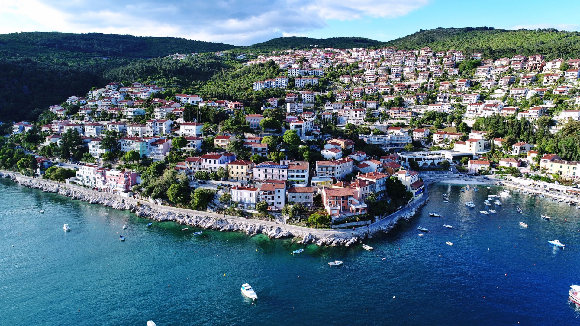 Appartamenti Leonardo - Appartamenti separati. Distanziato dagli altri ospiti della casa. Ogni ospite gode di una vera privacy. , Apartments Rabac Rabac